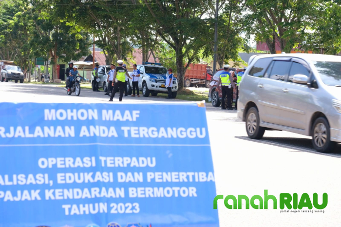 Bapenda Riau dan Satlantas Polres Kuansing gelar Sosialisasi Tujuh berkah Pajak Daerah